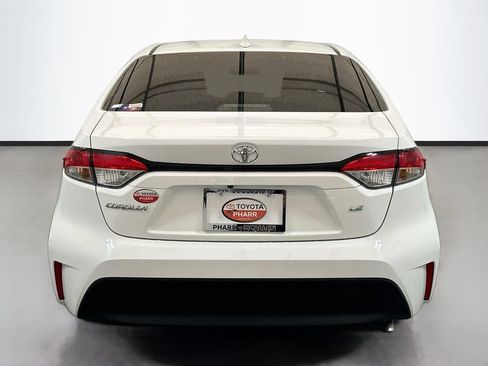 Used 2025 Toyota Corolla LE FWD image 5