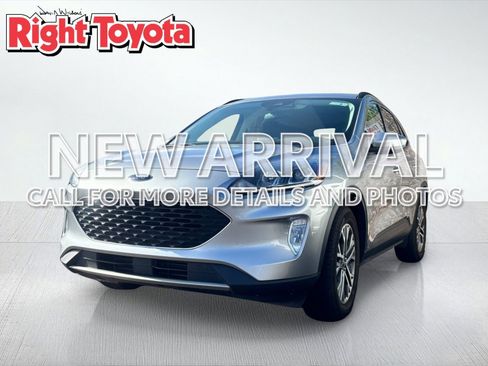 Used 2021 Ford Escape SEL w/ Technology Package AWD/4WD image 1