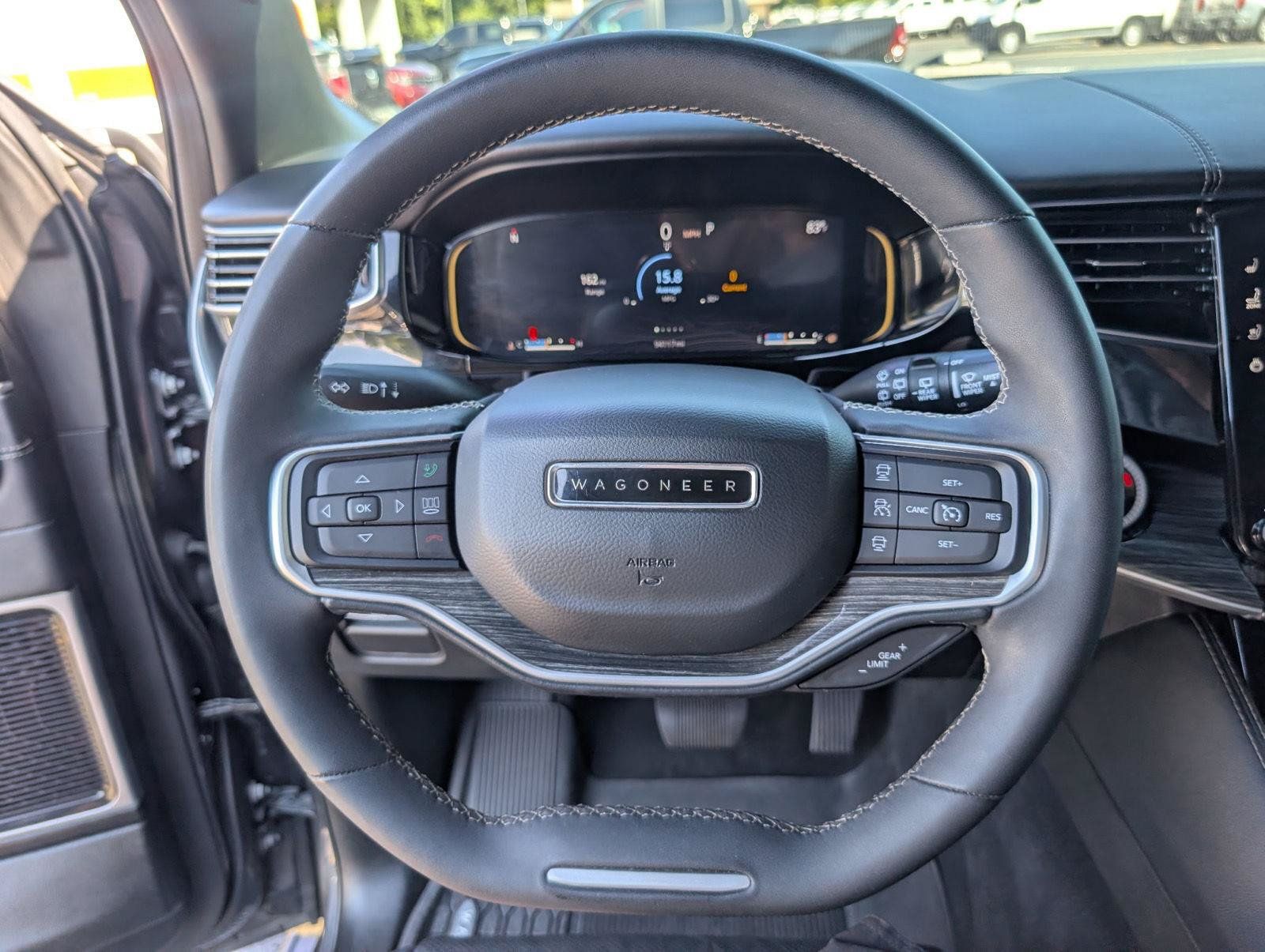 Used 2022 Jeep Wagoneer Series III w/ Premium Group I RWD image 17
