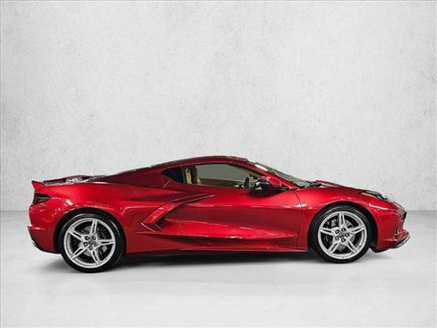 Used 2022 Chevrolet Corvette Stingray Premium Cpe w/ Z51 Performance Package RWD image 4