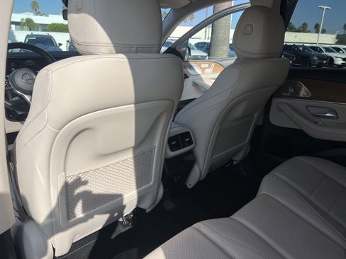 Used 2021 Mercedes-Benz GLE 350 w/ Premium Package image 32