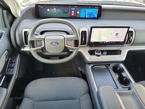 Certified 2025 Ford Expedition Max Active AWD/4WD image 17