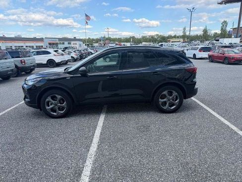 Certified 2025 Ford Escape ST-Line w/ Tech Pack #1 AWD/4WD image 5