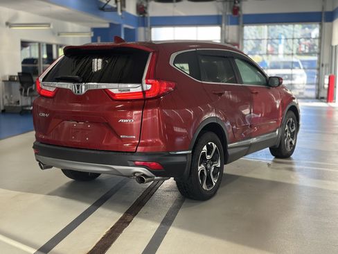 Used 2019 Honda CR-V Touring image 5
