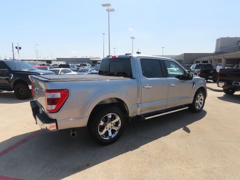 Used 2023 Ford F150 Lariat w/ Trailer Tow Package RWD image 11