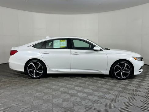 Used 2019 Honda Accord Sport image 5