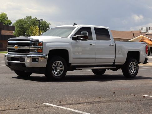 Used 2019 Chevrolet Silverado 2500 LTZ w/ Duramax Plus Package AWD/4WD image 11