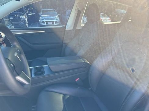 Used 2024 Tesla Model Y Performance image 6
