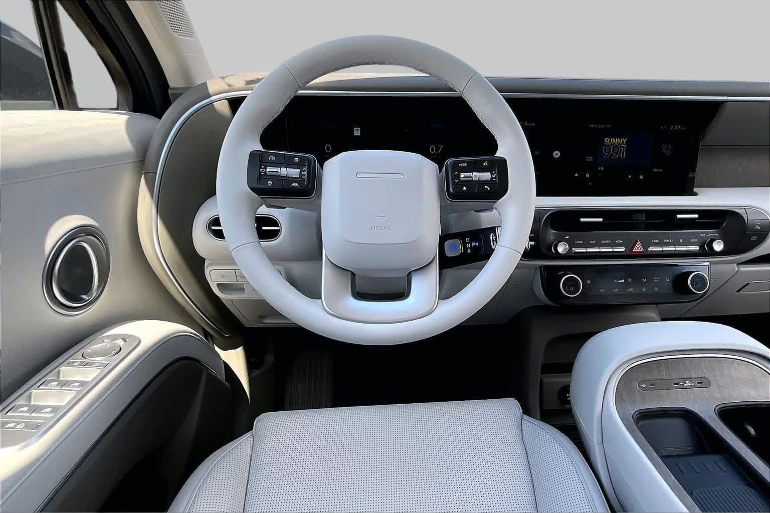 Used 2026 Hyundai Palisade SEL FWD image 6