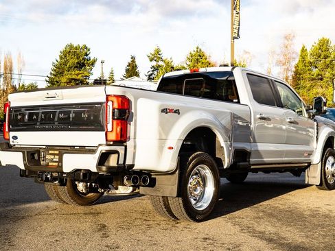 Used 2025 Ford F450 Platinum w/ Platinum Plus Package image 4