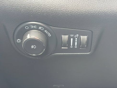 Used 2025 Jeep Compass Limited AWD/4WD image 60