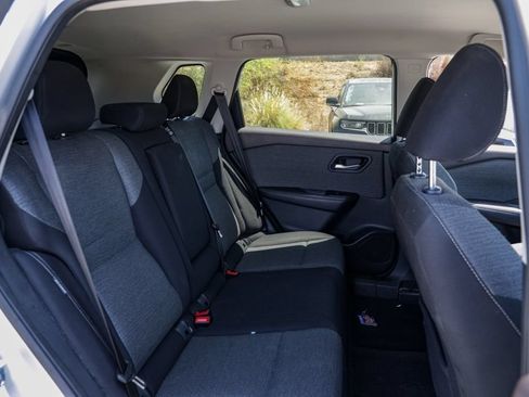 Used 2021 Nissan Rogue SV FWD image 20