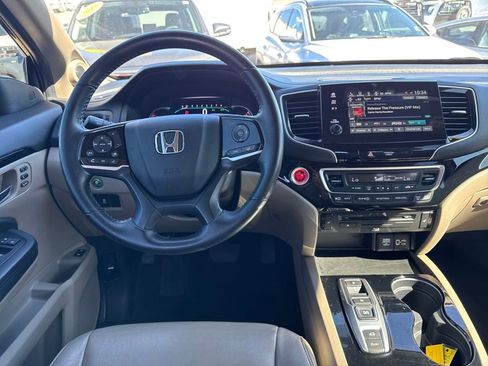 Used 2022 Honda Pilot Touring image 32