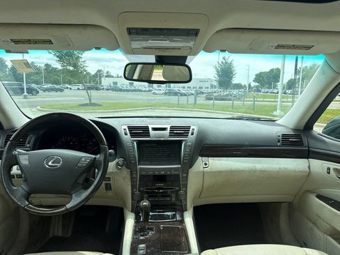 Used 2007 Lexus LS 460 RWD image 16