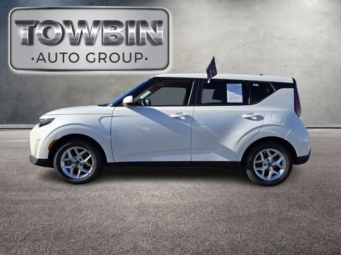 Certified 2024 Kia Soul LX w/ Option Group 015 image 8