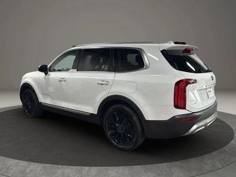 Used 2020 Kia Telluride SX w/ SX Prestige Package image 3
