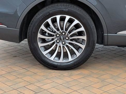 Used 2022 Lincoln Aviator Reserve w/ Elements Package Plus image 11