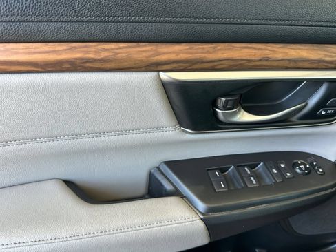 Used 2019 Honda CR-V EX-L image 11