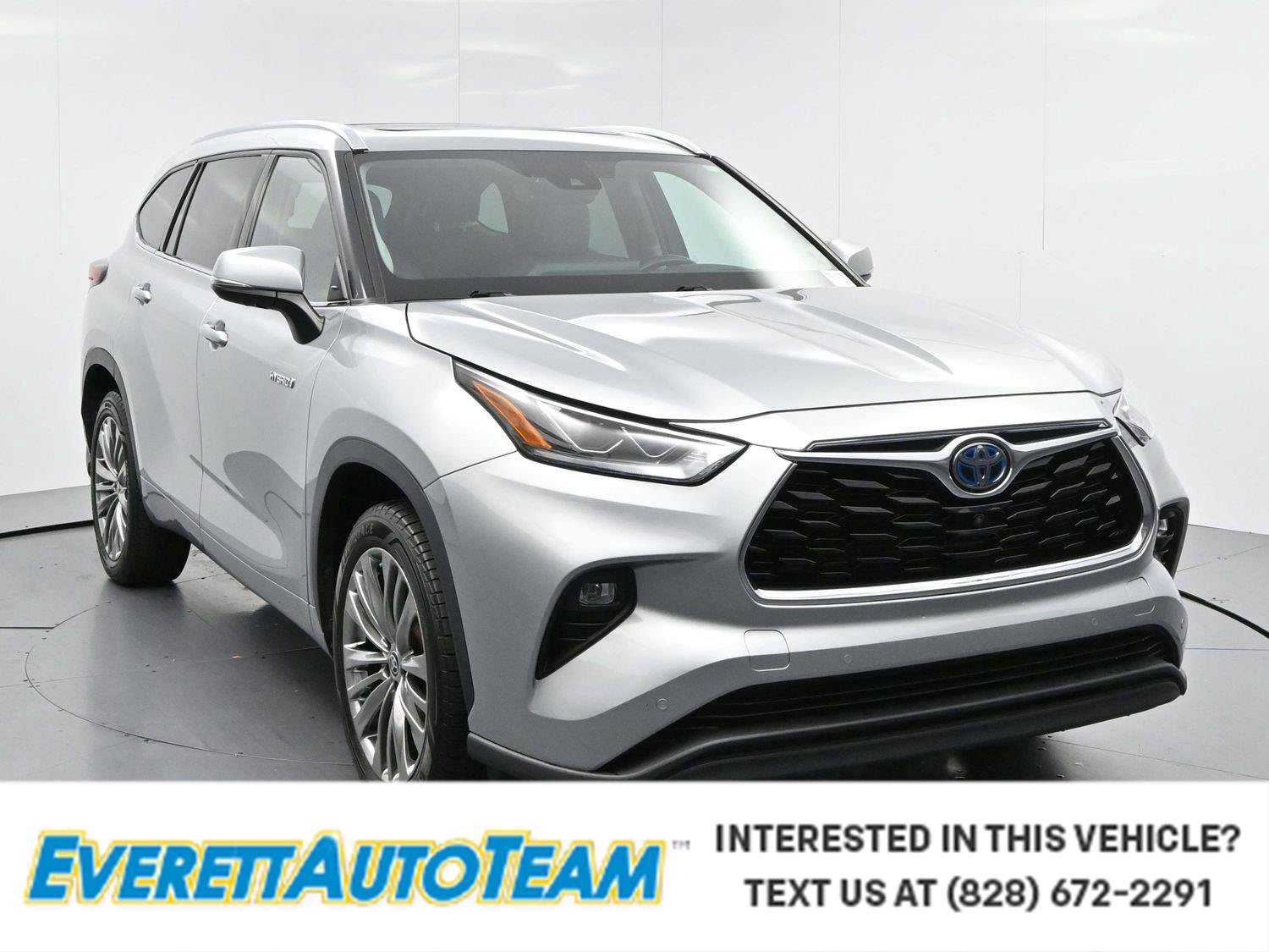 Used 2021 Toyota Highlander Limited FWD image 1