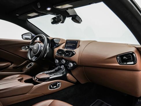 Used 2020 Aston Martin V8 Vantage Coupe RWD image 42