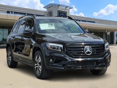 New 2026 Mercedes-Benz GLB 250 4MATIC image 2