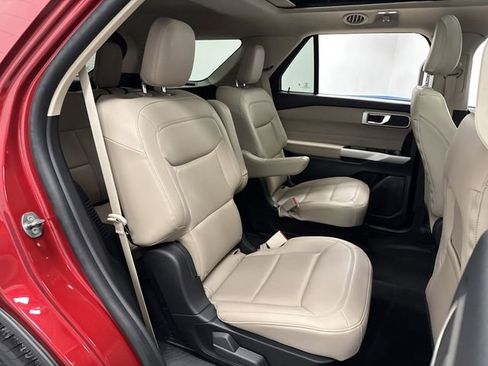 Used 2023 Ford Explorer XLT w/ Equipment Group 202A image 31