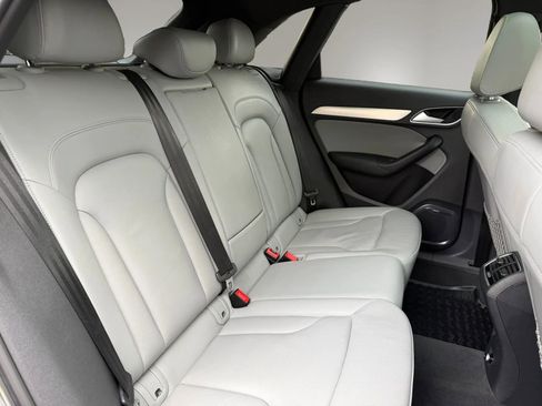 Used 2018 Audi Q3 2.0T Premium Plus image 38