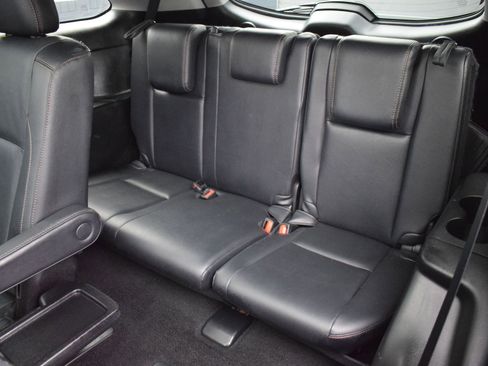 Used 2017 Toyota Highlander Limited Platinum image 14