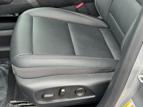 Used 2026 GMC Terrain Elevation w/ Elevation Premium Package FWD image 23