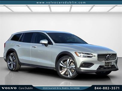Certified 2025 Volvo V60 B5 Cross Country Plus