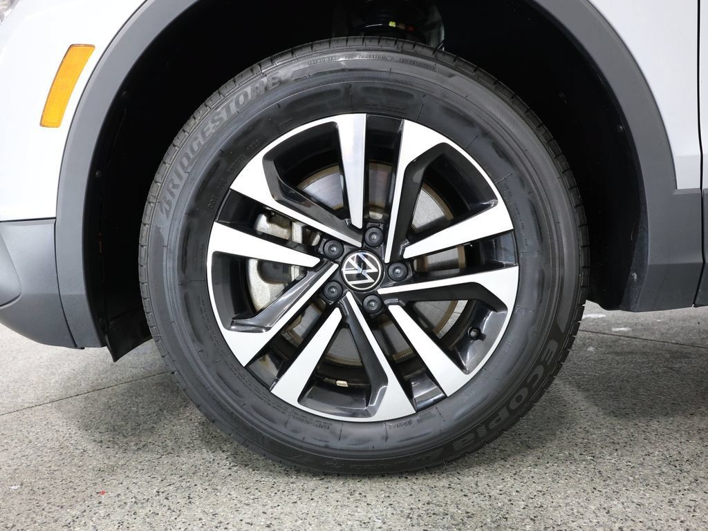 Certified 2023 Volkswagen Tiguan S AWD/4WD image 5