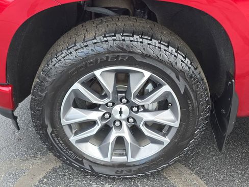 Used 2021 Chevrolet Silverado 1500 RST AWD/4WD image 33