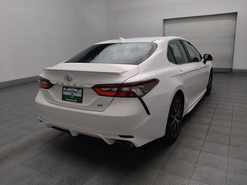 Used 2021 Toyota Camry SE image 9