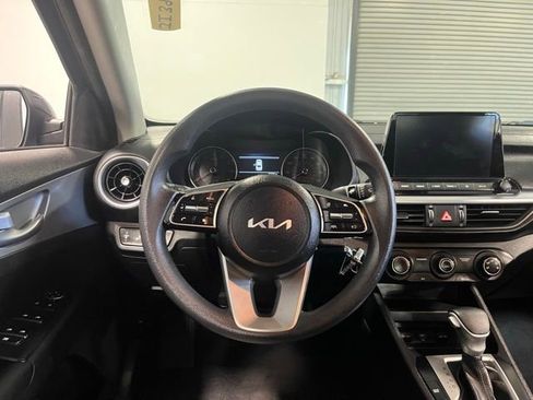 Used 2023 Kia Forte LXS w/ LXS Technology Package image 21