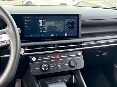 Certified 2025 Hyundai Tucson SE FWD image 17