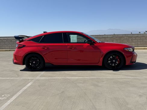 Used 2026 Honda Civic Type R image 11