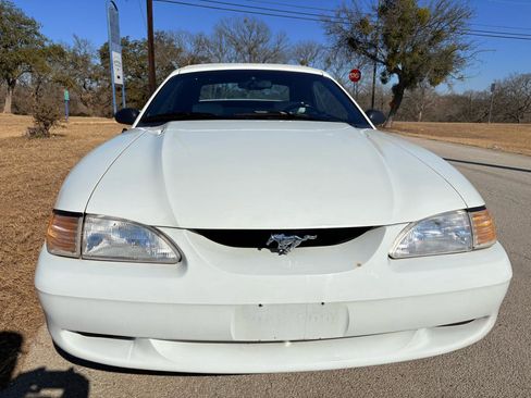 Used 1998 Ford Mustang 2dr Convertible V6 image 17