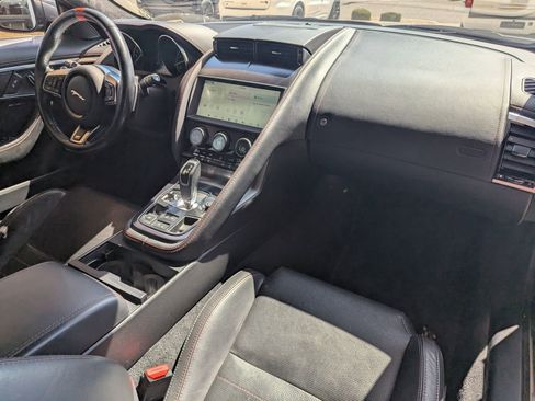 Used 2020 Jaguar F-TYPE Checkered Flag image 14
