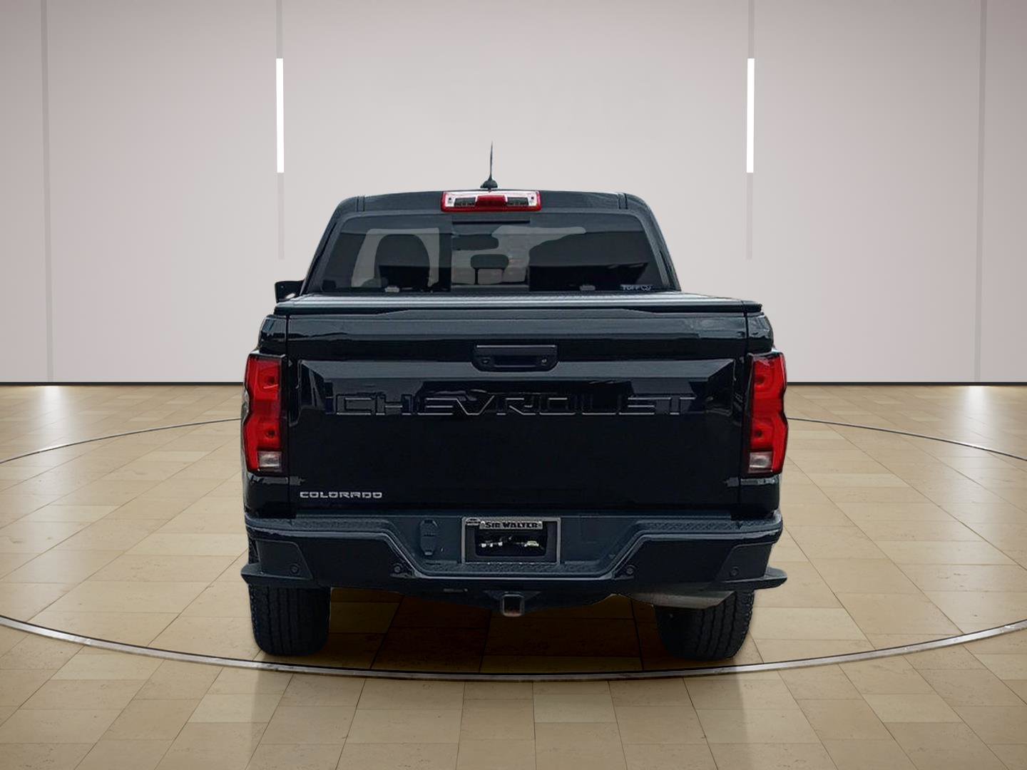 Used 2024 Chevrolet Colorado Z71 w/ Z71 Convenience Package 2 AWD/4WD image 14