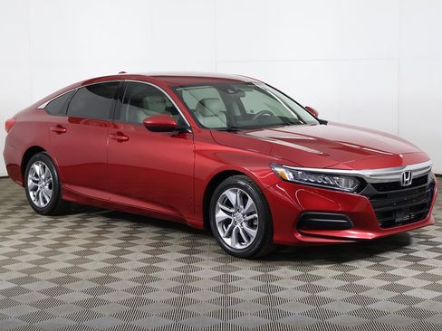Used 2018 Honda Accord LX image 2