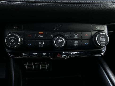 Used 2022 Dodge Durango SXT w/ Blacktop Package AWD/4WD image 20