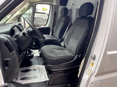 Used 2022 RAM ProMaster 2500 w/ Convenience Group image 21