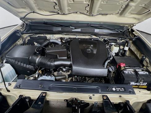 Used 2017 Toyota Tacoma 4x4 Double Cab image 27