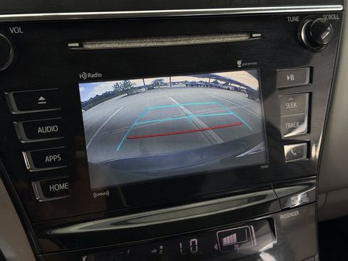 Used 2017 Toyota Prius V Three FWD image 19