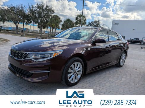 Used 2017 Kia Optima EX w/ Premium Package image 6