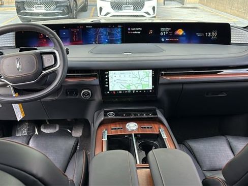 New 2026 Lincoln Navigator Black Label image 22