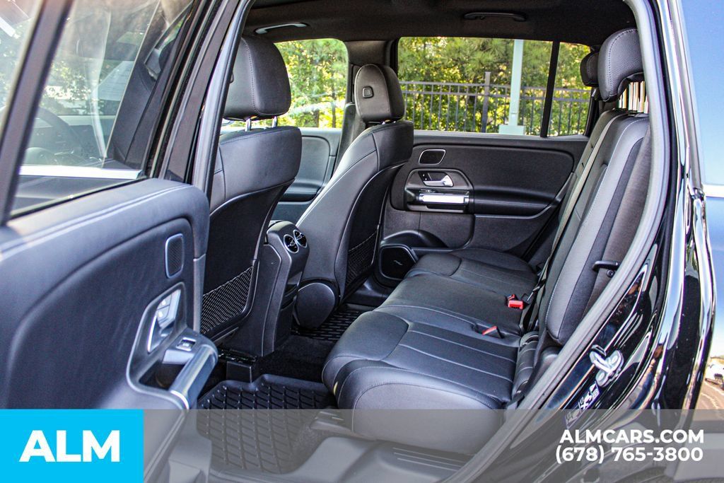 Used 2024 Mercedes-Benz GLB 250 4MATIC image 17