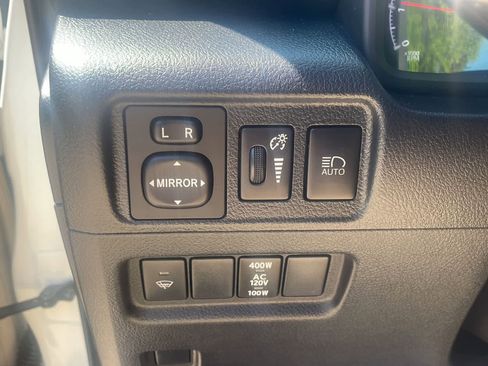 Used 2020 Toyota 4Runner SR5 Premium w/ Moonroof Package AWD/4WD image 15