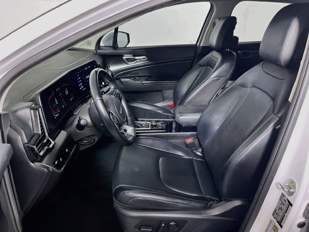 Used 2023 Kia Sportage EX FWD image 14