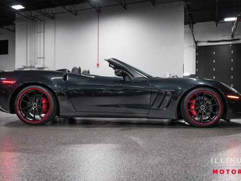 Used 2012 Chevrolet Corvette Grand Sport w/ 3LT Preferred Equipment Group RWD image 6